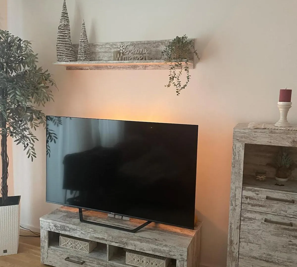 3 Bedroom Apartment In Köln